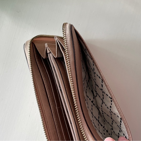 Kate Spade Champagne Morgan Wallet - Picture 6 of 7